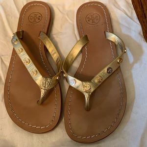 Tory Burch Gold Sandal/flip flop